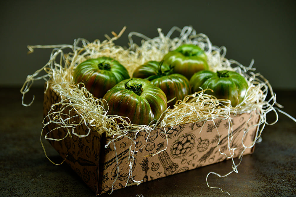 Cesta para regalo de tomates cherokee: The CHEROKEE Box