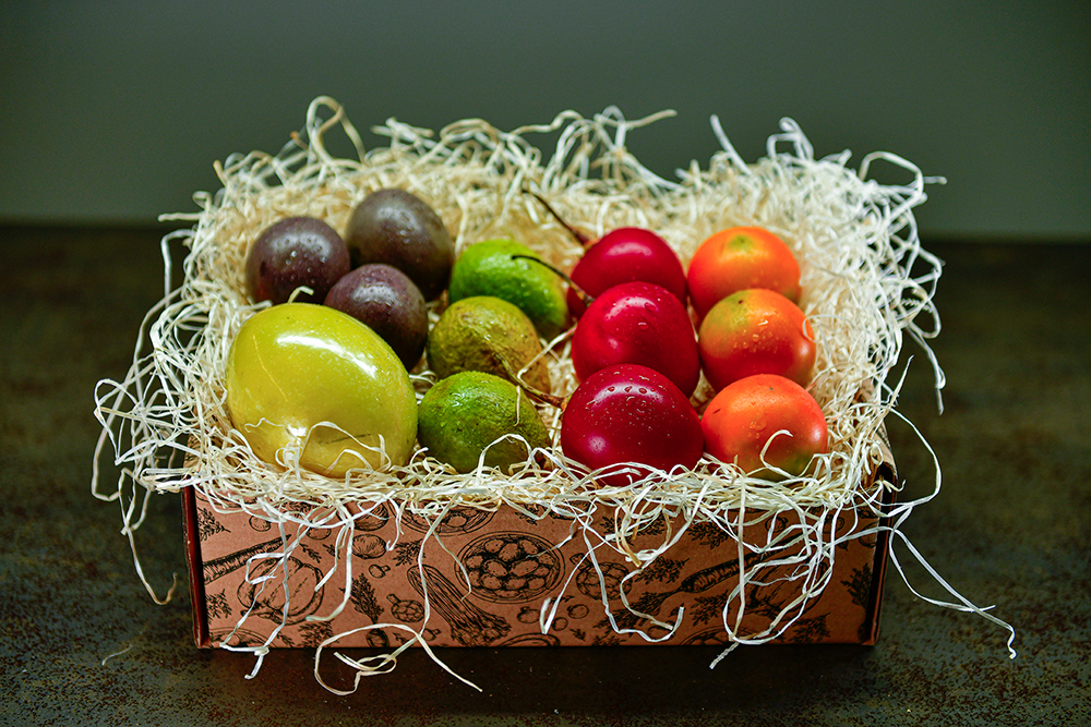 Fruta de la pasión: The LATIN Box, Cestas de Frutas para regalar
